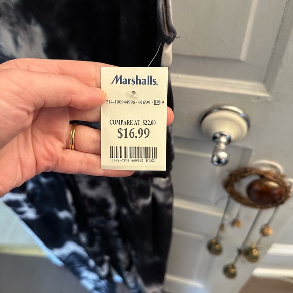 Tie-Dye Sleeveless Jumpsuit - Picture 4 of 8